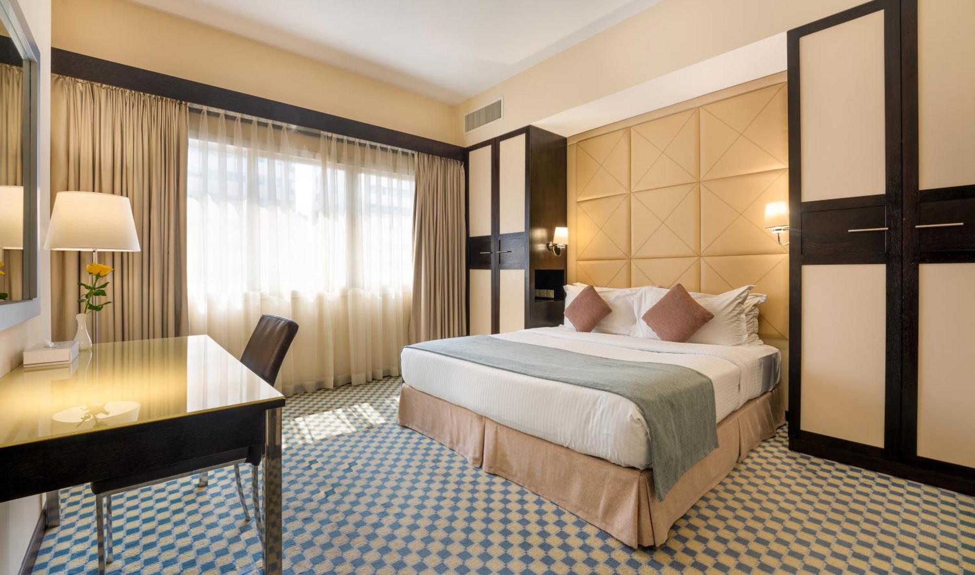 Grand Two Bedrooms Suite