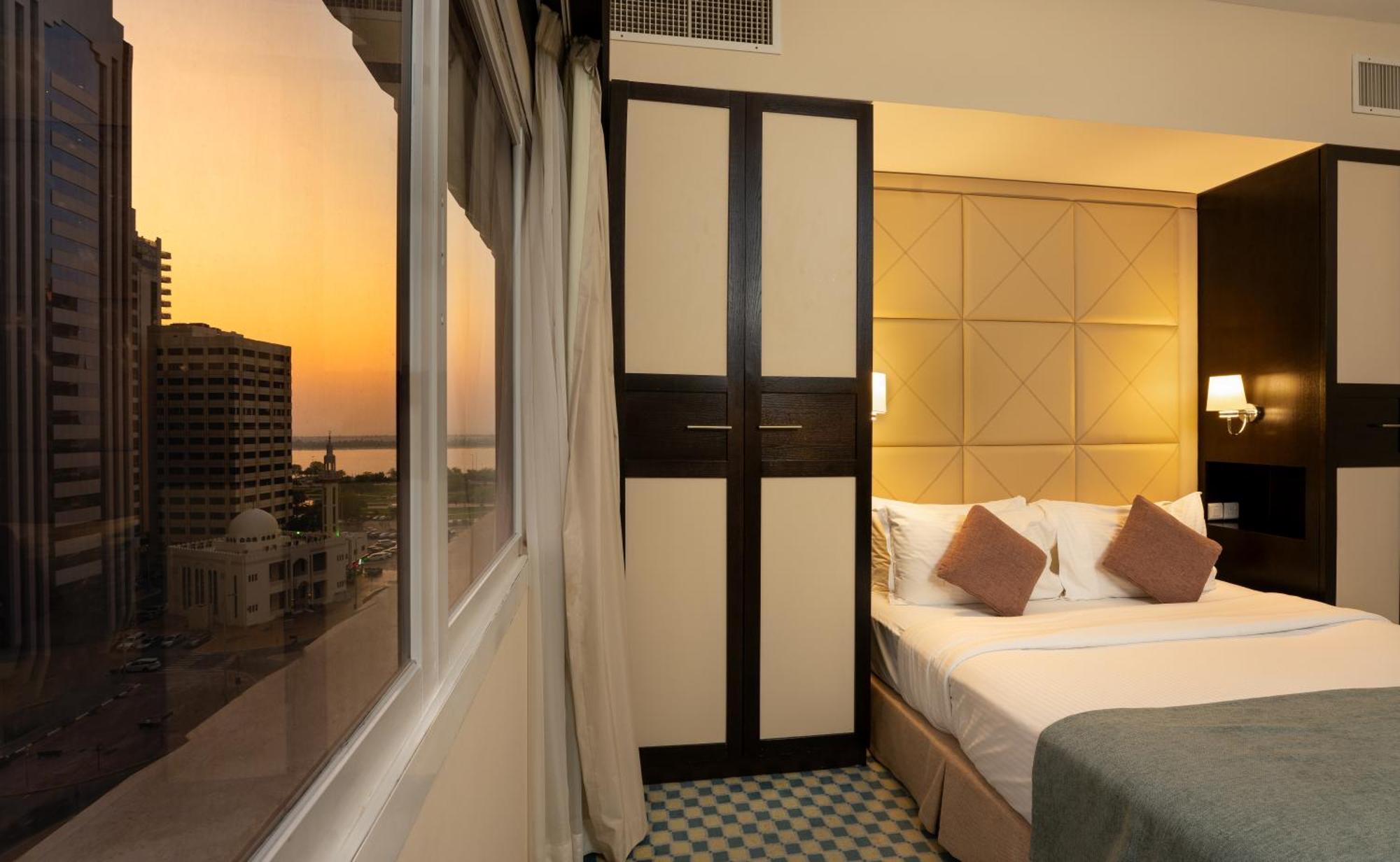 Deluxe One-Bedroom Suite